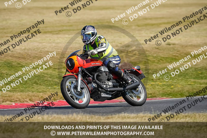 cadwell park;cadwell park photographs;cadwell trackday photographs;enduro digital images;event digital images;eventdigitalimages;peter wileman photography;racing digital images;trackday digital images;trackday photos